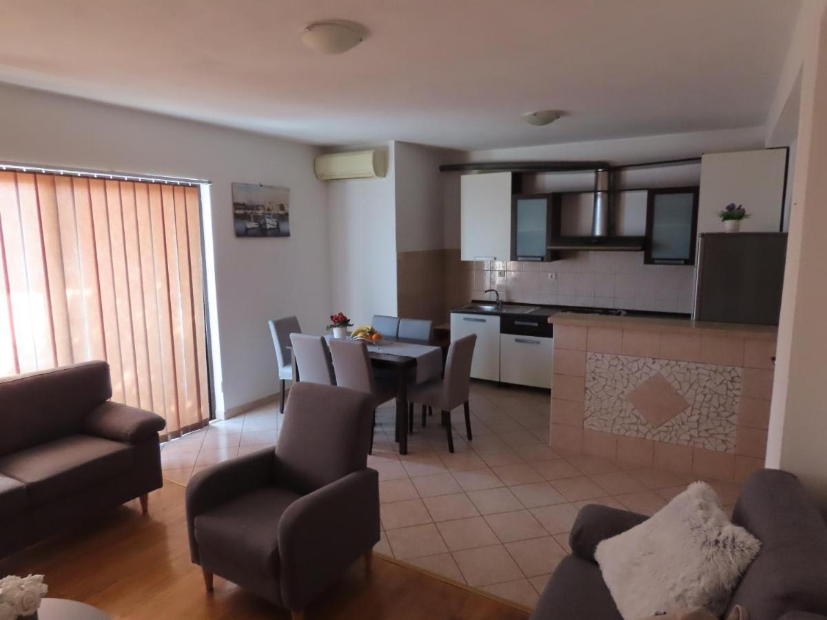 Ferienwohnung Apartman Rita Makarska Exterior foto
